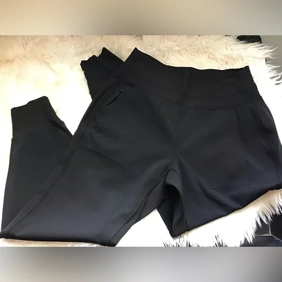 🌺-Athleta Venice High Rise Jogger, Medium Black - Picture 6 of 14